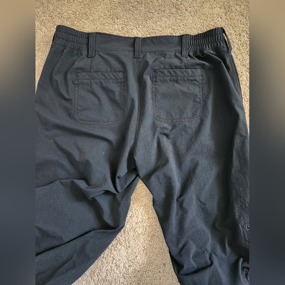 Athleta Lightweight Cargo Pant - Picture 6 of 11